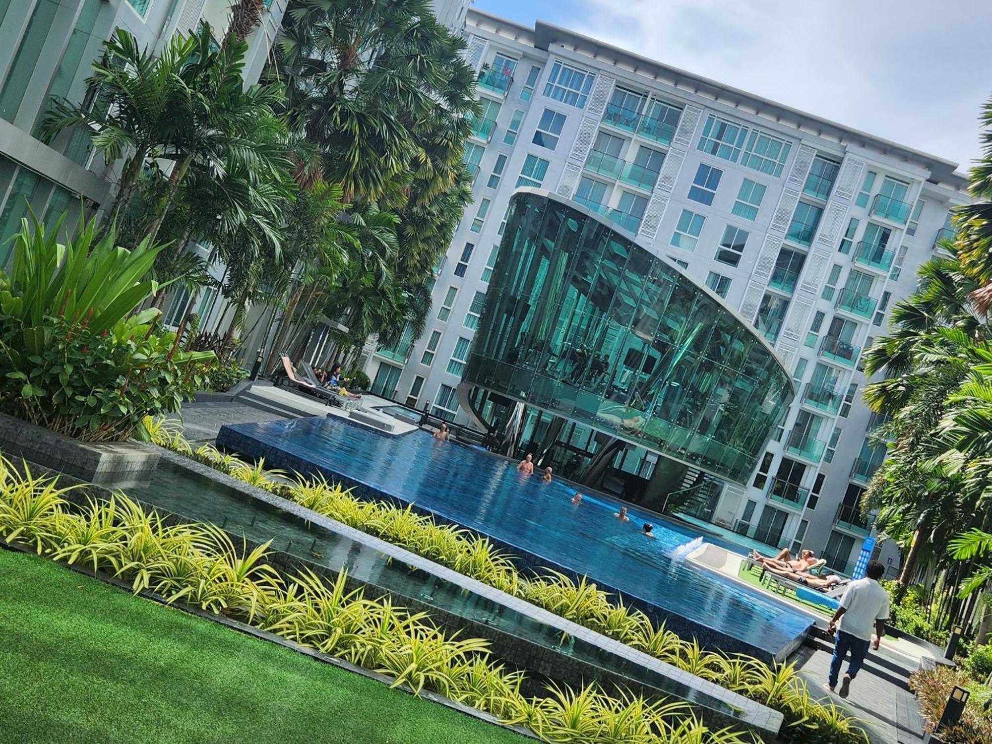 City Center Residentes Ccr Pattaya Y Εξωτερικό φωτογραφία