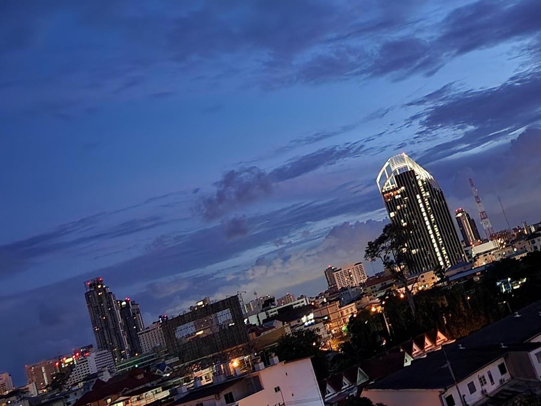 City Center Residentes Ccr Pattaya Y Εξωτερικό φωτογραφία